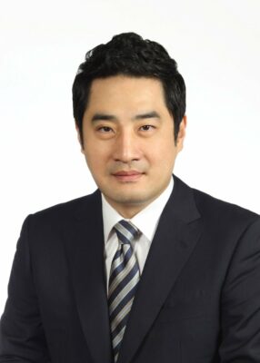 Kang Yong Seok