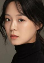 Yoon Cho Hee