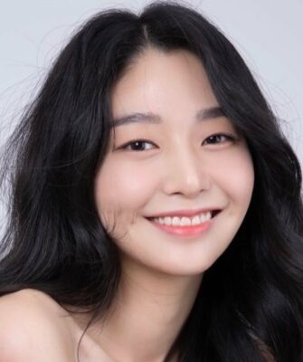 Lee Ye Won